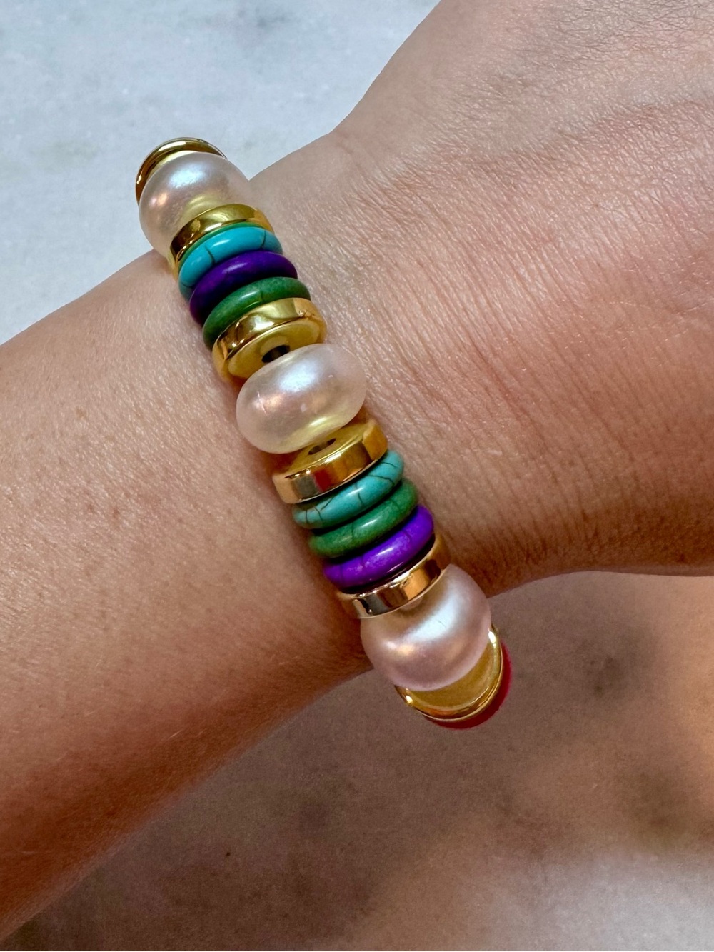 Gold Beaded Pearl & Multicolor Disc Stretch Bracelet